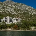 Продаются апартаменты-люкс в Черногории
