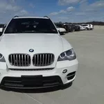 BMW X5 2011 белого цвета,  полный вариант,  движимый леди, , 