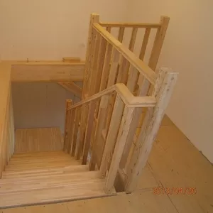 Изготовление и установка лестниц из дерева