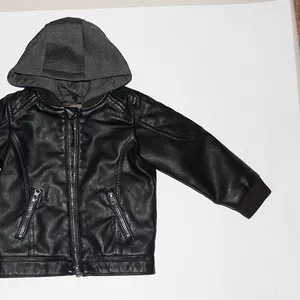 Продается детская кожаная куртка для малыша