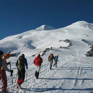 Эльбрус Западный (5642 м) с юга по классическому пути