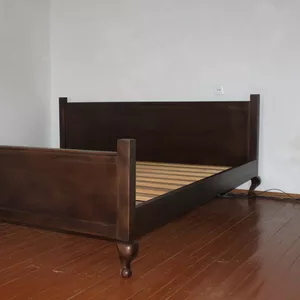 кровать из дуба
