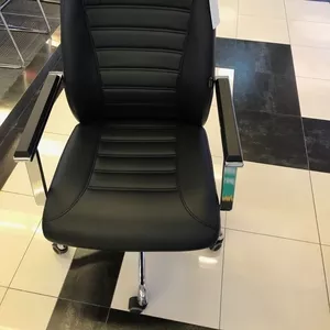 Продам новые офисные стулья