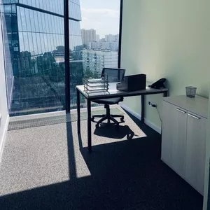 Аренда офиса с окном на 2 рабочих места в БЦ Лотос.