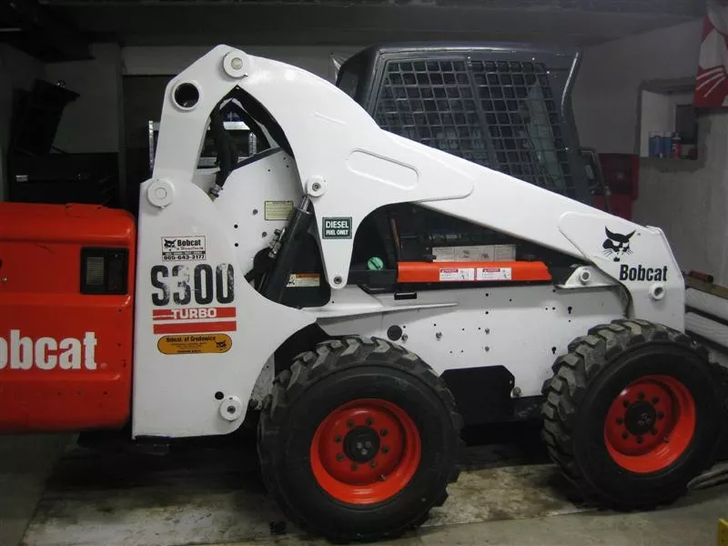 Bobcat s300 минипогрузчик 3