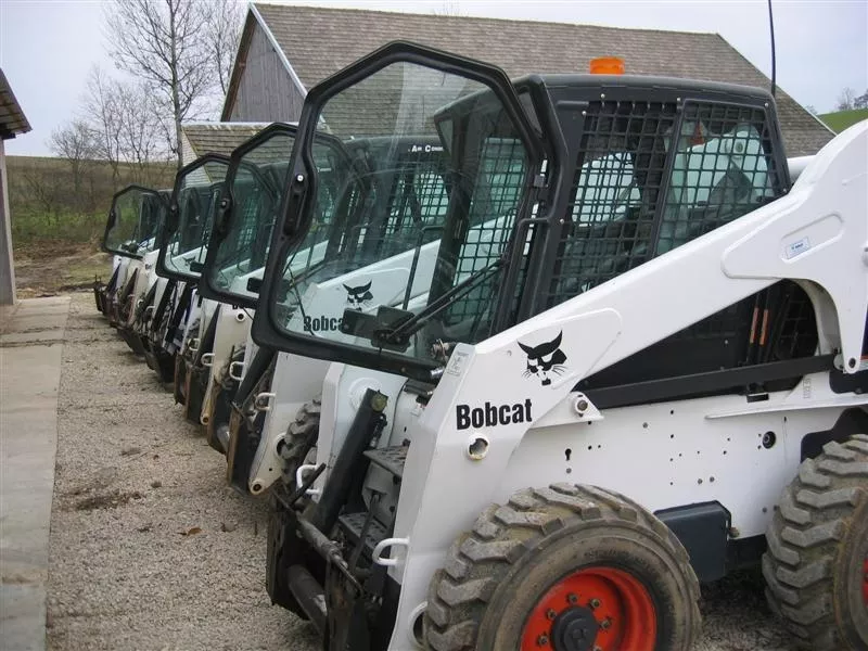 Bobcat s250/S300 Строительная техника из Европы и США 4