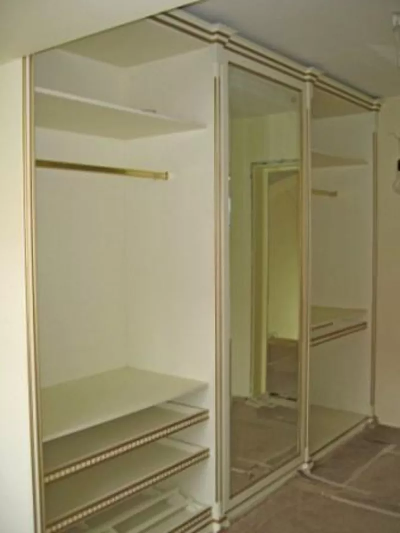 Шкафы на заказ, встроенные шкафы и гардеробные комнаты из массива и мдф 2