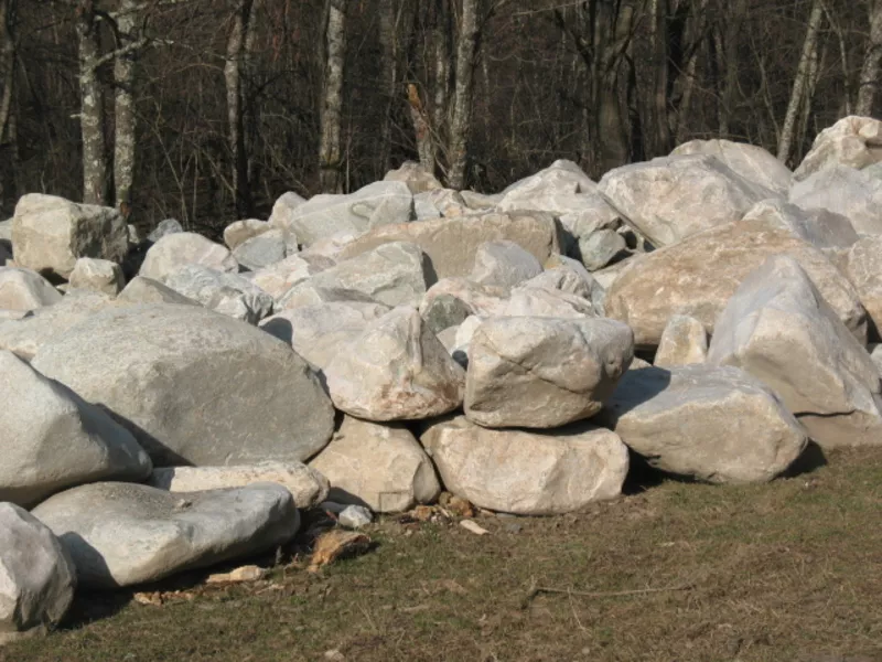 Речной камень галька,  валун,  песчаник для ландшафта и отделки. 10