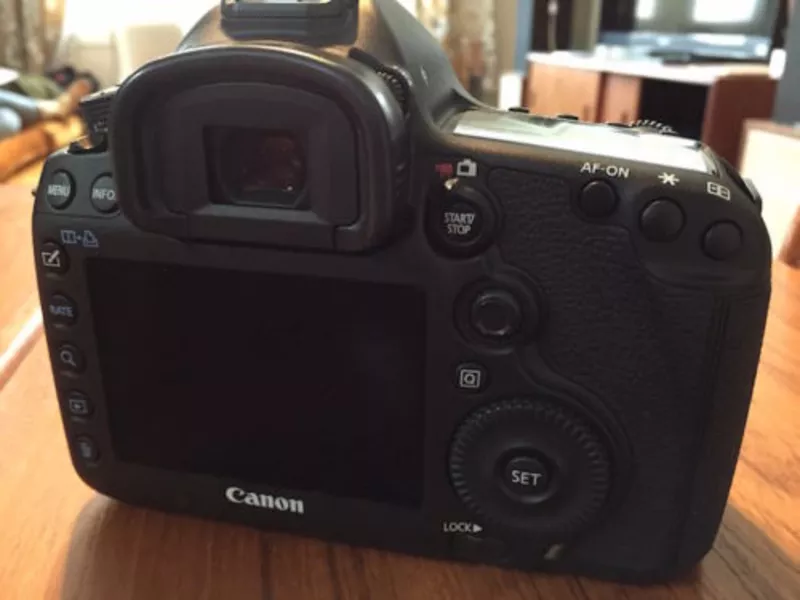 Canon EOS 5D Mark III   24-105mm объектив