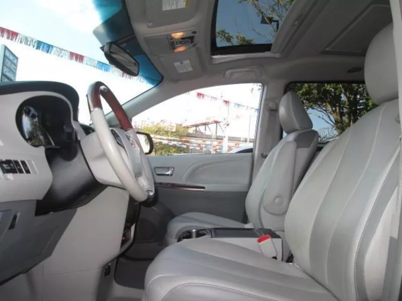 Toyota Sienna 2014 серый color..full вариант,   6