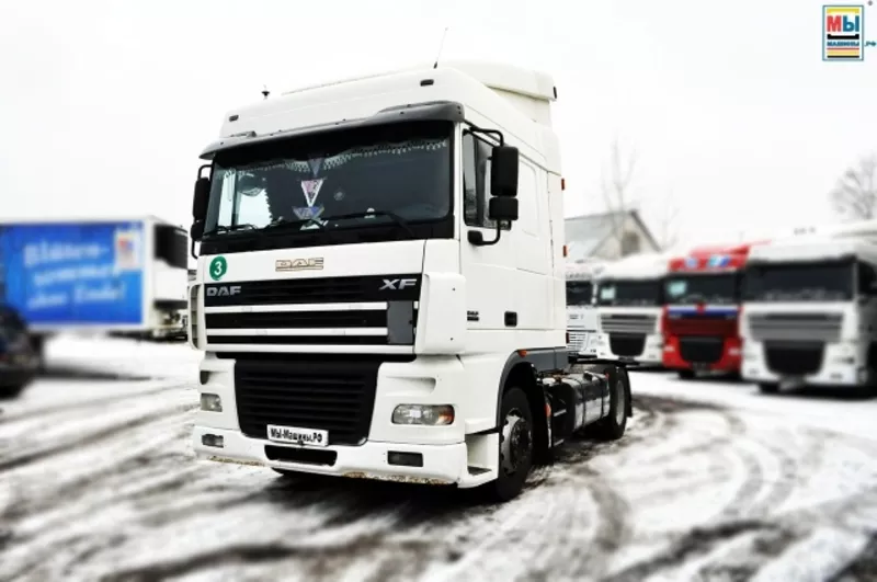 Седельный тягач DAF XF 95.380 Space Cab 2003 года