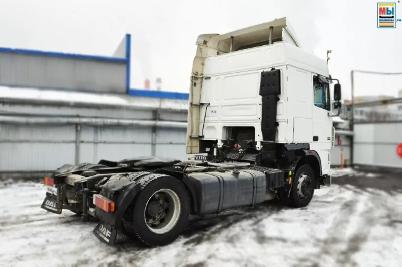 Седельный тягач DAF XF 95.380 Space Cab 2003 года 3