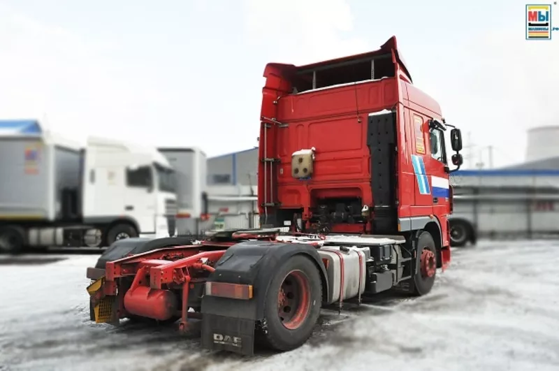 Седельный тягач DAF 105.460 Space Cab 2011 года 3