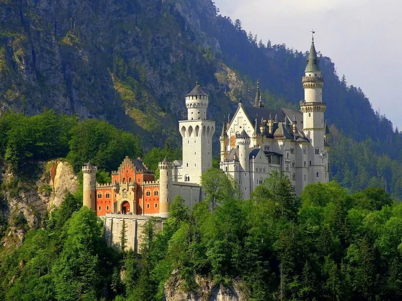 Экскурсии в Замок Нойшваштайн в составе туристической группы из Мюнхен