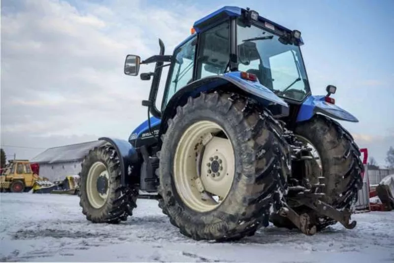 Трактор Case New Holland TS115 John Deere 2