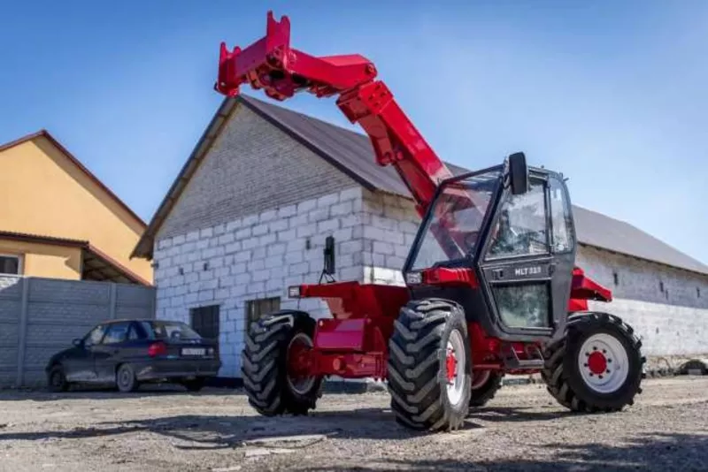 Погрузчик телескопический Manitou MLT 626 New Holland JCB