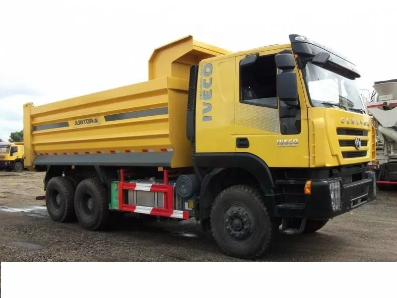 Крупнотоннажный самосвал Iveco 2