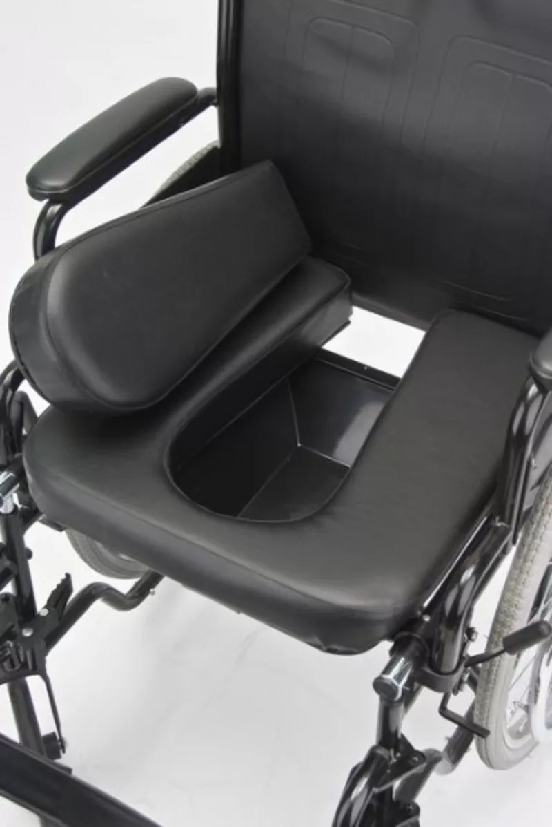 Кресло-коляска с санитарным оснащением Armed Н011А 2
