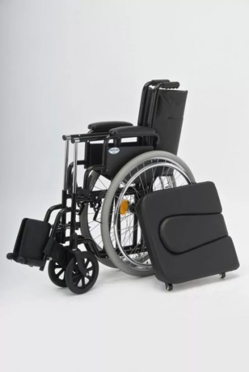 Кресло-коляска с санитарным оснащением Armed Н011А 4
