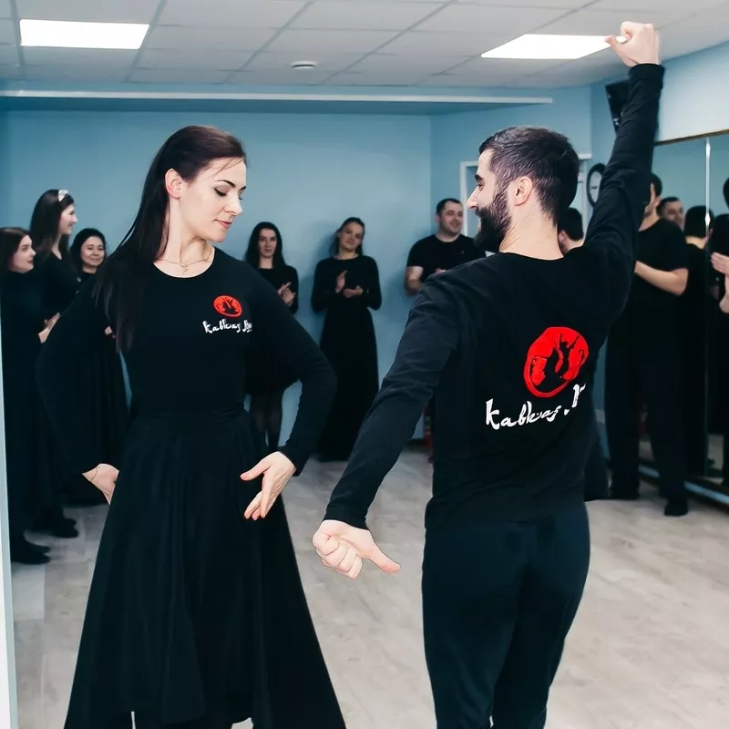 Обучение кавказским танцам в Кавказ Лэнд  3