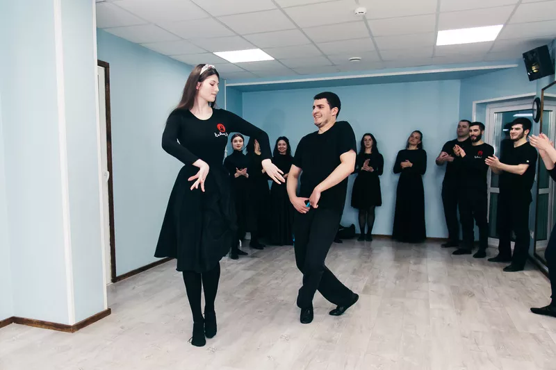 Обучение кавказским танцам в Кавказ Лэнд  7