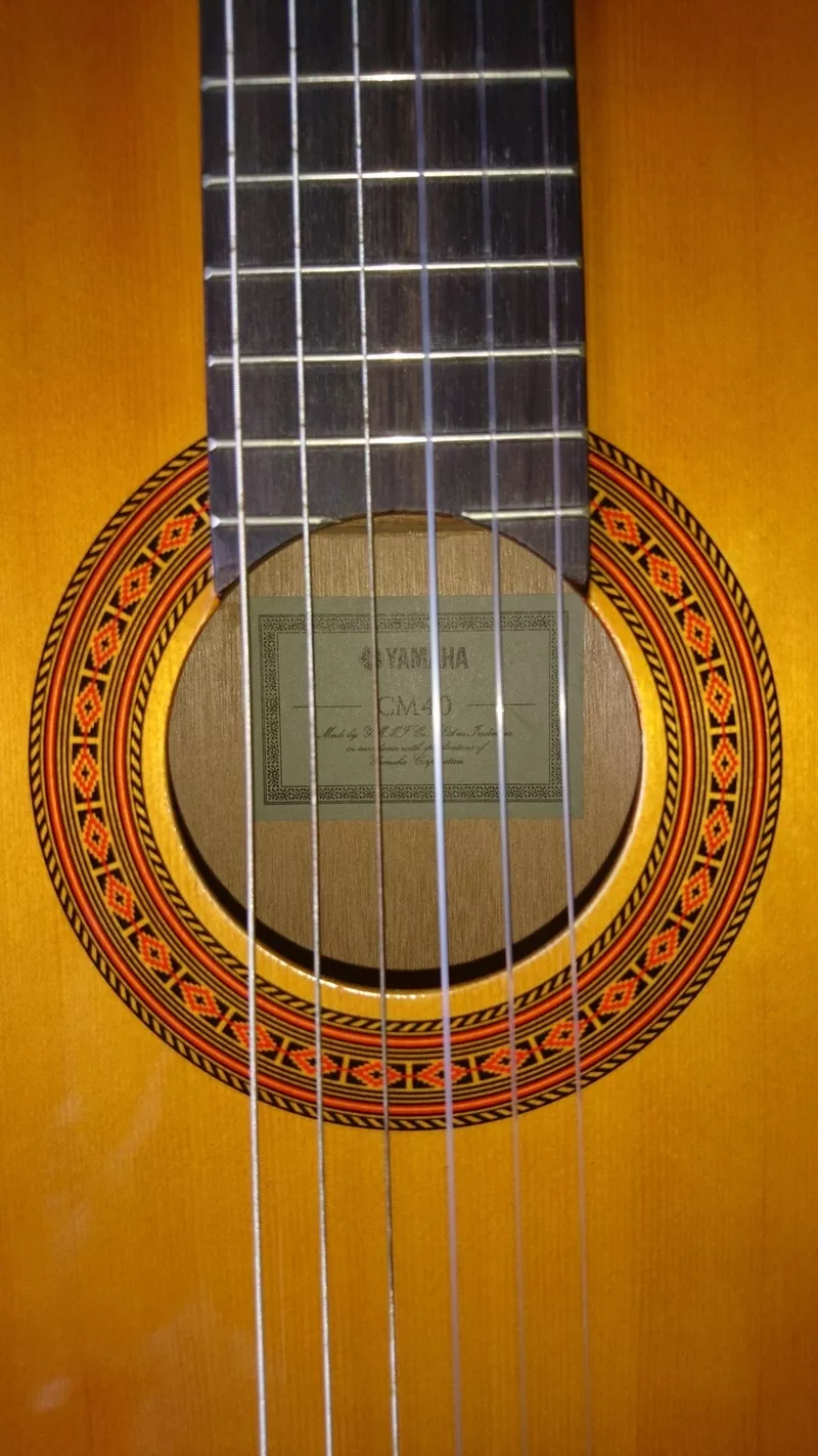 Акустическая гитара YAMAHA CM 40 2