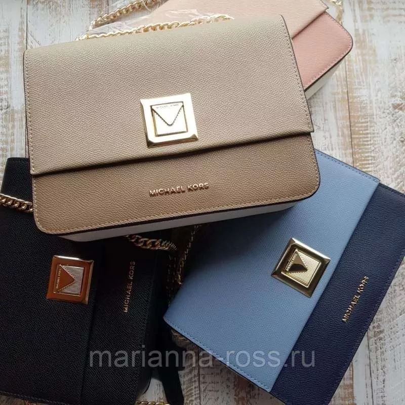 Женские сумки и клатчи outlet Marianna Ross от 3780 рублей 5