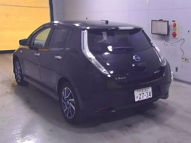 Электромобиль хэтчбек Nissan Leaf кузов AZE0 модификация 30X Aero 4