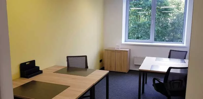 БЦ Лейпциг,  ИФНС № 28. Аренда офиса с окном на 4 рабочих места. 7