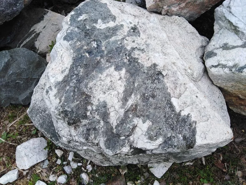 Ландшафтный камень валуны,  глыбы 4