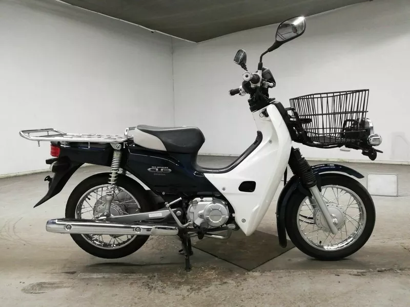 Мотоцикл дорожный Honda Super Cub PRO рама AA04 скутерета