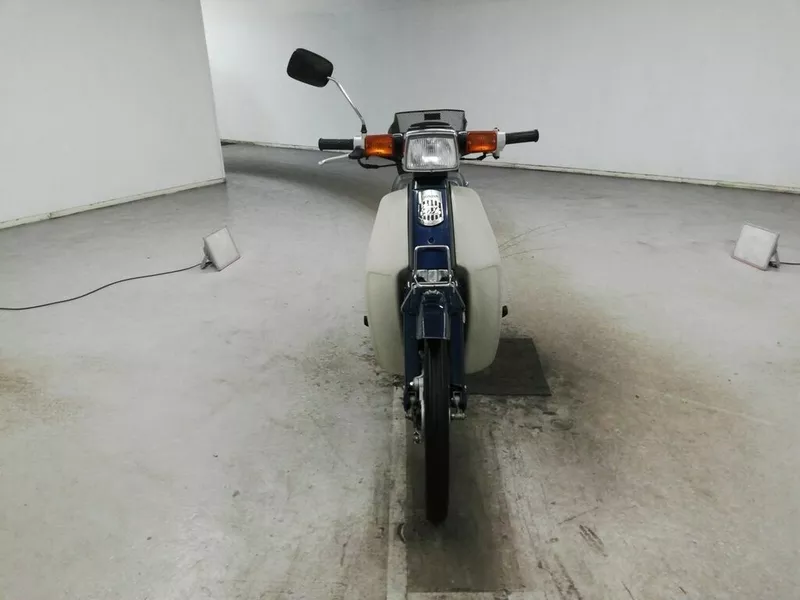 Мотоцикл дорожный Honda Super Cub Custom рама AA01 скутерета 2
