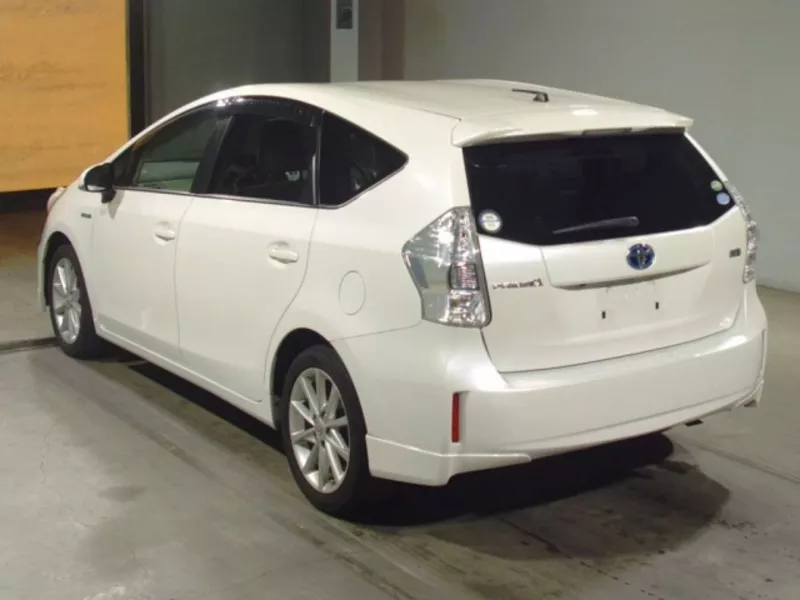 Минивэн гибрид Toyota Prius Alpha ZVW41W S Touring Selection гв 2013 2
