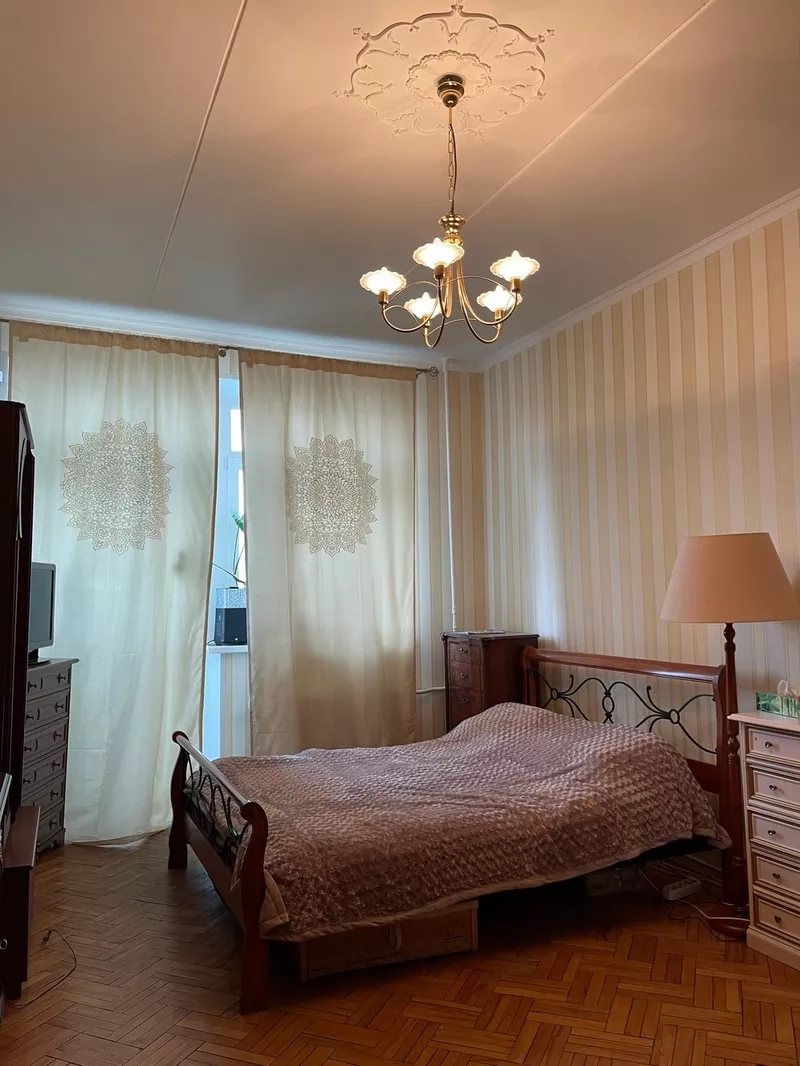 Продается светлая и теплая квартира  Комсомольский проспект 49 5