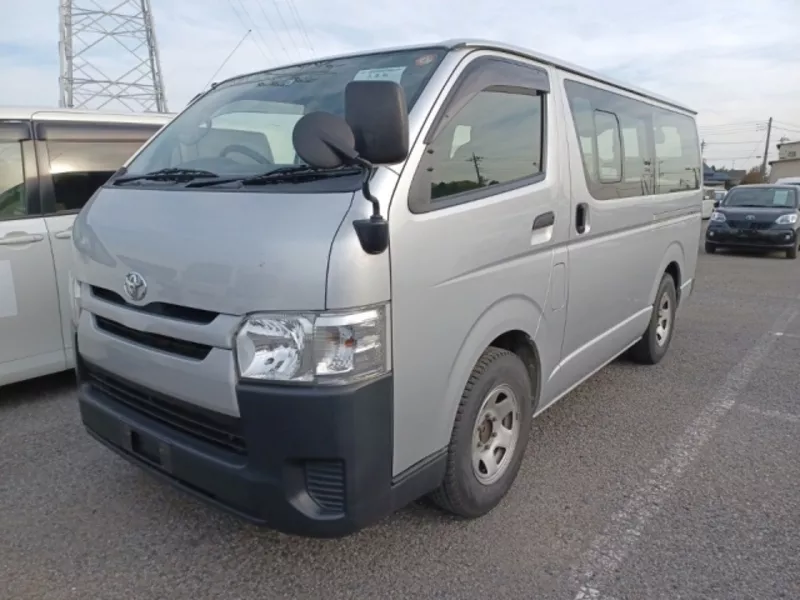 Грузопассажирский микроавтобус категория B Toyota Hiace Van кузов TRH2