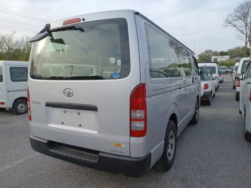 Грузопассажирский микроавтобус категория B Toyota Hiace Van кузов TRH2 3