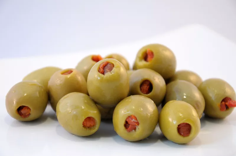 Оливки консервированные халкидики Крупные черные и зеленые в ассортиме 6