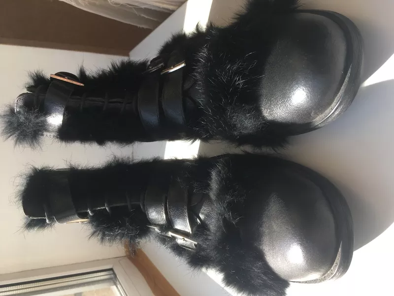 Ботинки новые мужские зима кожа черные 43 размер сапоги внутри овчина верх мех кролик принт дизайн д 7
