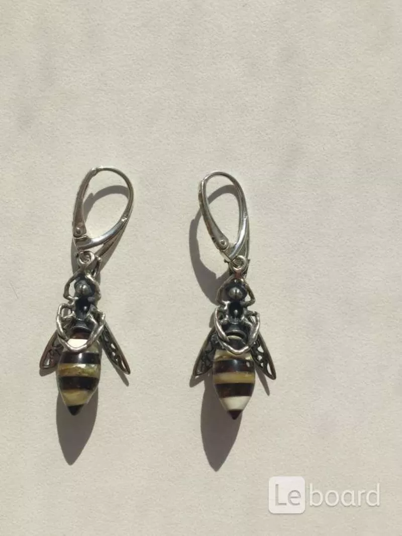 Серьги пчела бижутерия украшение металл под золото камни натуральные сережки женские мода стиль топ 2