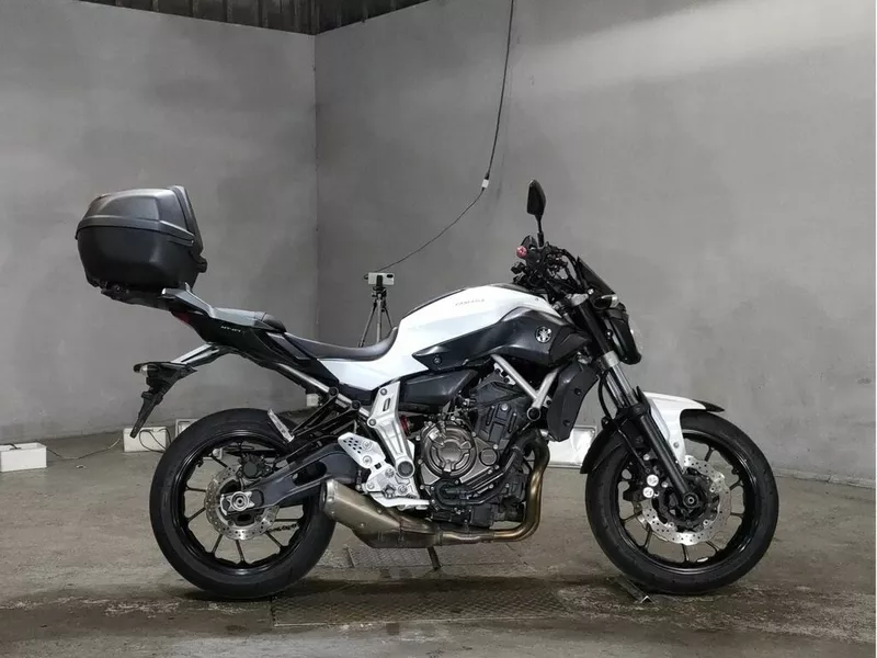 Мотоцикл naked bike Yamaha MT-07 рама RM07J нэйкед байк мотокофр