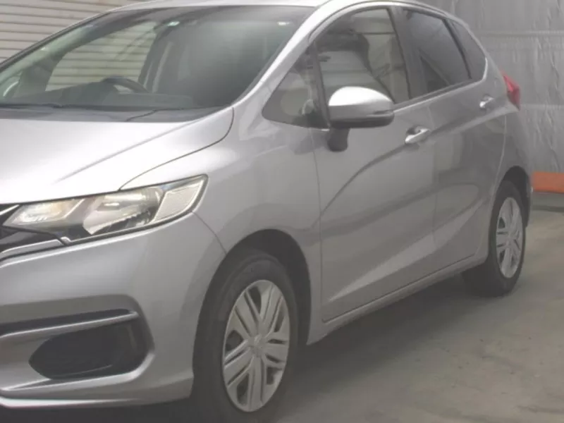 Хэтчбек Honda Fit кузов GK3 модификация 13G F гв 2017 4